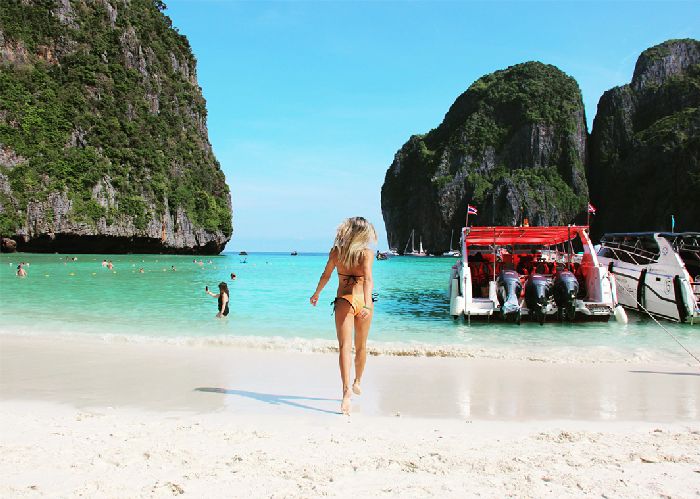 Bãi biển trong xanh hút mắt tại Phuket - Du lịch phuket mùa nào