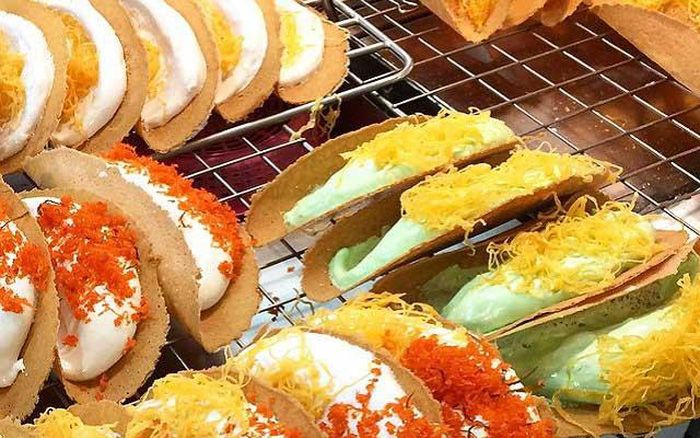 Bánh kẹp Thái hay bánh tacos Thái thu hút du khách và cả dân bản địa,