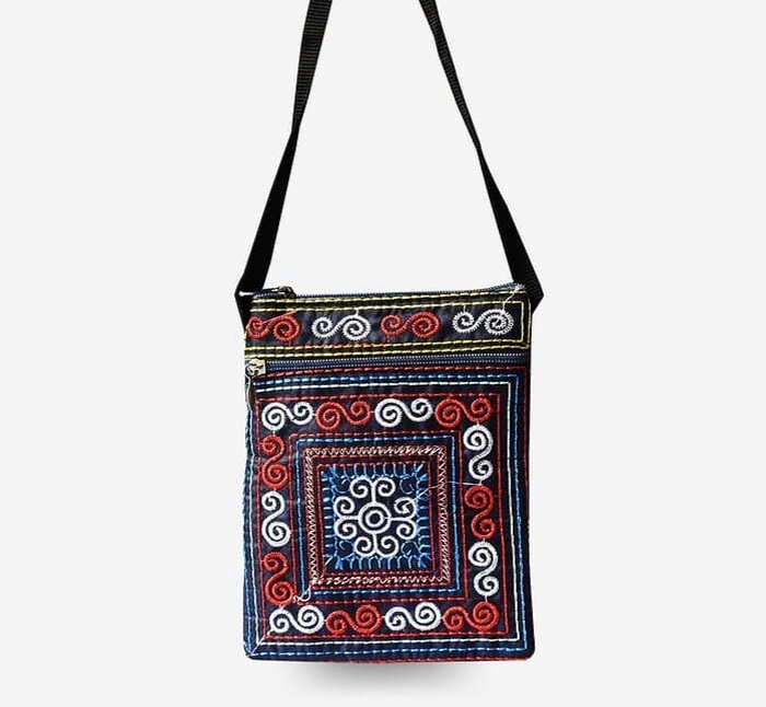 Mua gì ở Chiang Mai - Túi xách được dệt thủ công, chất lượng 100%